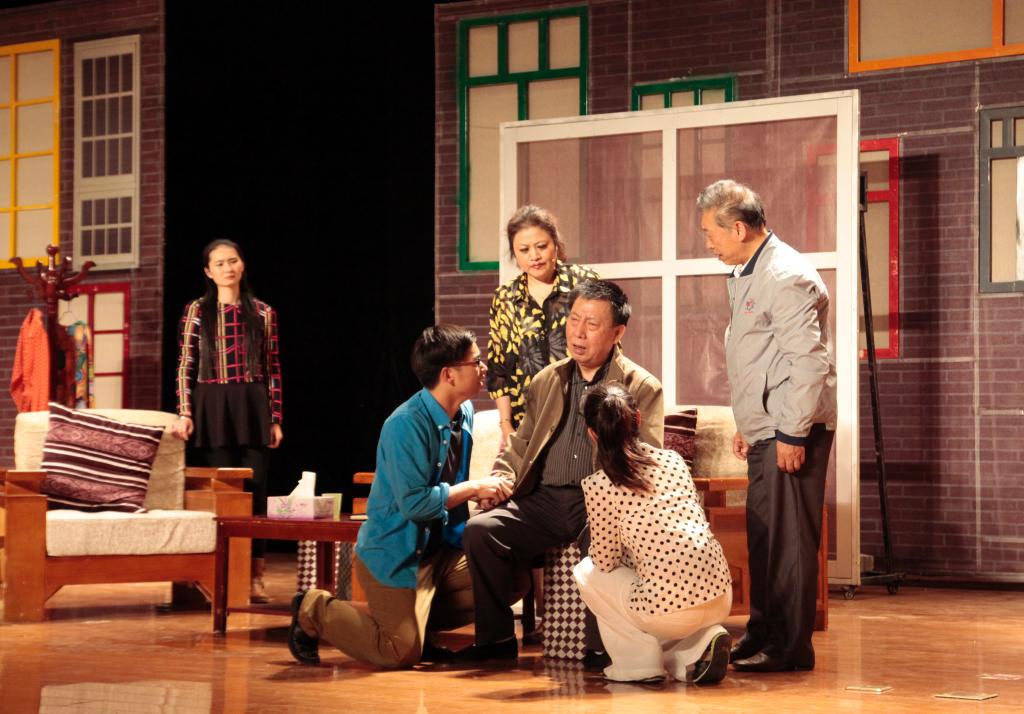 <<心中的红蜡烛》演出现场